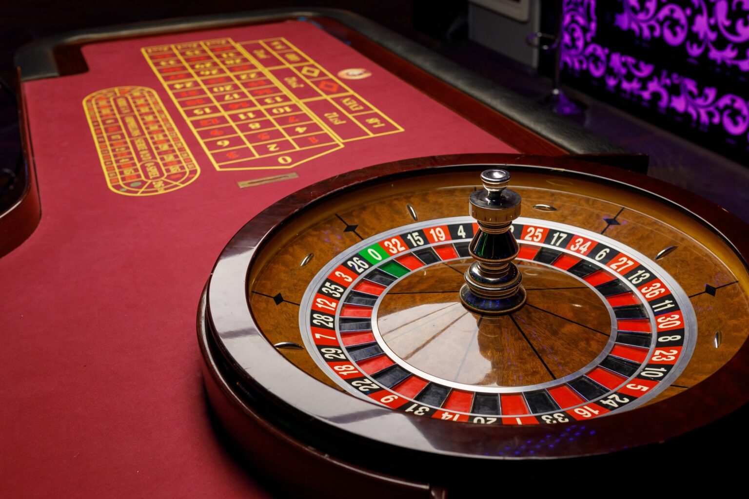 The Evolution of Online Casinos: A Deep Dive into the Thriving World of Digital Gaming